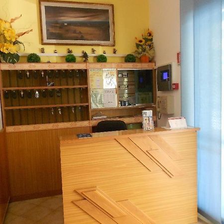 Hotel Vevey 리미니 외부 사진